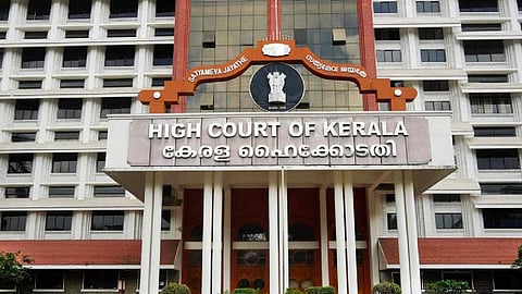 മെമ്മറി കാര്‍ഡിന്‍റെ ഹാഷ് വാല്യു മാറിയ സംഭവം; അതിജീവിതയുടെ ഉപഹര്‍ജി ഹൈക്കോടതി തള്ളി