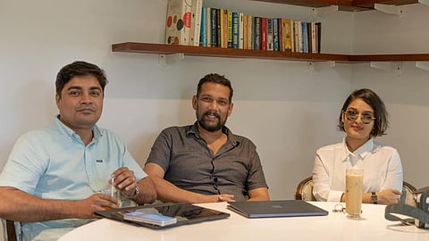 സാബുമോന്‍ ഇനി സംവിധായകന്‍, ഒപ്പം പ്രയാഗ മാര്‍ട്ടിനും