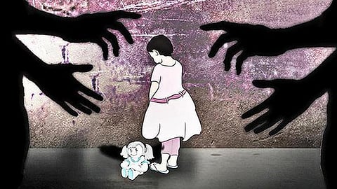 നോയിഡയിൽ മൂന്ന് വയസുകാരിയെ ബലാത്സംഗം ചെയ്തു; സ്കൂള്‍ ജീവനക്കാരന്‍ അറസ്റ്റില്‍