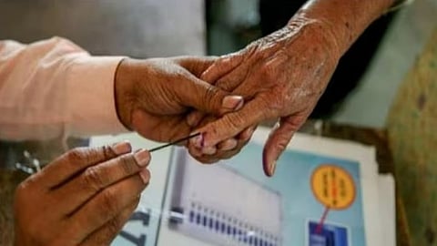 കേരളം നവംബര്‍ 13ന് പോളിങ് ബൂത്തിലേക്ക്; മഹാരാഷ്ട്രയിലും ജാ‍‍ർഖണ്ഡിലും തെരഞ്ഞെടുപ്പ് തീയതികള്‍ പ്രഖ്യാപിച്ചു, വോട്ടെണ്ണല്‍ 23ന്