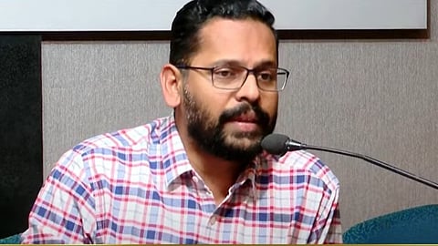 കോണ്‍ഗ്രസിന്റെ അധഃപതനത്തിനു കാരണം വി.ഡി സതീശന്‍, കോൺഗ്രസിൽ നടക്കുന്നത് രാജഭരണം: രൂക്ഷ വിമർശനവുമായി പി. സരിൻ