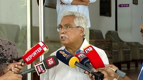 'ദിവ്യ പാഠം ഉൾക്കൊള്ളും എന്ന് കരുതുന്നു';  അധികാരത്തിന്‍റെ ഹുങ്കിൽ  പെരുമാറുന്നത് ശരിയല്ലെന്ന്  ബിനോയ് വിശ്വം