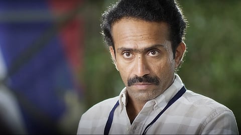 'കേരള പോലീസ് എന്താണെന്നു കാണിച്ചു കൊടുക്ക്'; ദുരൂഹത  നിറച്ച് ഒരു അന്വേഷണത്തിന്റെ തുടക്കം