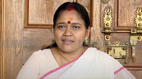 തിരൂർ സതീശ്  സിപിഎമ്മിൻ്റെ ടൂൾ; ആരോപണത്തിന് പിന്നിൽ എകെജി സെൻ്ററെന്ന് ശോഭ സുരേന്ദ്രൻ