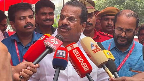 'കട്ടന്‍ ചായയും പരിപ്പുവടയും'; ഇതെന്റെ പുസ്തകം അല്ല; ഇപ്പോള്‍ പുറത്തിറക്കിയത് ഡിസിയുടെ ബിസിനസ് താത്പര്യം