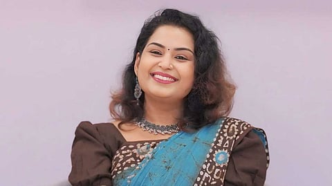 "ഞാൻ ഇര അല്ല! എന്നിട്ടല്ലേ ഇരവാദവുമായി ഇറങ്ങുന്നത്"; സൈബർ ആക്രമണങ്ങൾക്ക് മറുപടിയുമായി സൗമ്യ സരിൻ