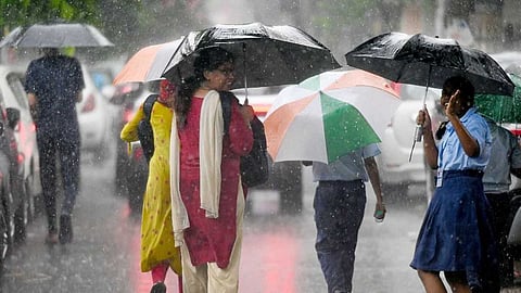 സംസ്ഥാനത്ത് അടുത്ത 5 ദിവസം മഴയുണ്ടാകും; ഇന്ന് 8 ജില്ലകളിൽ യെല്ലോ അലേർട്ട്
