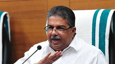 ലീഗില്‍ ഒരു വിഭാഗം തീവ്ര ചിന്താഗതിക്കാരുമായി സഹകരിക്കുന്നു, അറിഞ്ഞോ അറിയാതെയോ നേതൃത്വം അതില്‍ വീഴുന്നു; വിമര്‍ശനവുമായി സജി ചെറിയാന്‍