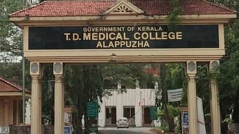 പനിബാധിച്ച 17കാരി മരിച്ച സംഭവത്തിൽ ദുരൂഹത; പെണ്‍കുട്ടി അഞ്ച് മാസം ഗര്‍ഭിണിയായിരുന്നുവെന്ന് പോസ്റ്റ്‍മോർട്ടം റിപ്പോർട്ട്