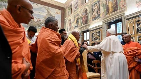 'എല്ലാവരും ഒരൊറ്റ മനുഷ്യകുടുംബത്തിലെ അംഗങ്ങള്‍, വിവേചനം അരുത് '; ശ്രീനാരായണ ഗുരുവിന്‍റെ സന്ദേശങ്ങള്‍ ഉയർത്തിക്കാട്ടി മാർപാപ്പ