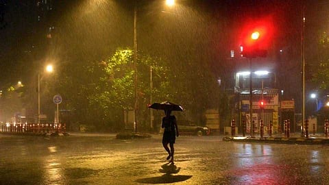 സംസ്ഥാനത്ത് മഴ ശക്തമാകും;  6 ജില്ലകളിൽ റെഡ് അലേർട്ട്, ജാഗ്രതാ നിർദേശം