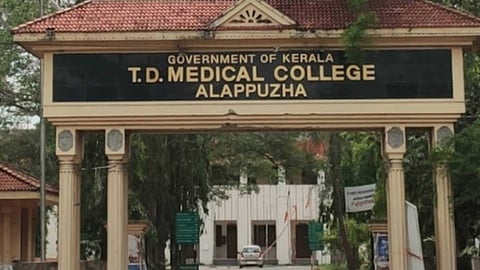 കളർകോട് വാഹനാപകടം: വണ്ടാനം മെഡിക്കൽ കോളേജ് ഹോസ്റ്റലിൽ സമയ നിയന്ത്രണം