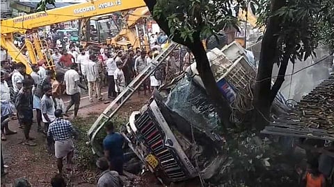 കല്ലടിക്കോട് അപകടം: പിഴവ് പറ്റിയെന്ന് ലോറി ഡ്രൈവർ; മനപൂർവമുള്ള നരഹത്യക്ക് കേസെടുത്ത് പൊലീസ്