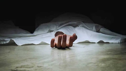 കോഴിക്കോട് മെഡിക്കൽ കോളേജ് വിദ്യാർഥിനി തൂങ്ങി മരിച്ച നിലയിൽ