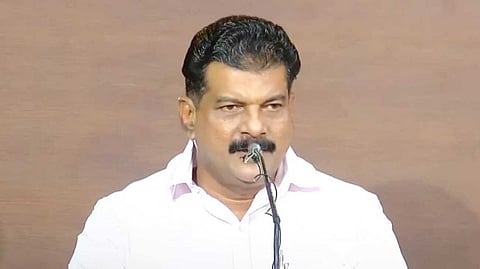 "നിലവിലെ മന്ത്രി ഒരു ഡമ്മി, തോമസ് കെ. തോമസ് മന്ത്രിയായാല്‍ വന നിയമ ഭേദഗതി അംഗീകരിക്കില്ല; പിണറായി മന്ത്രിയെ മാറ്റാത്തത് അതുകൊണ്ട്"
