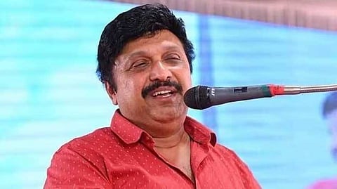ബസ് ജീവനക്കാരിൽ ക്രിമിനലുകളും ഗുണ്ടകളും ഉണ്ട്, ഡ്രൈവിങ് ലൈസൻസുകളിൽ ബ്ലാക്ക് മാർക്ക് ഏർപ്പെടുത്തും: ഗതാഗത മന്ത്രി