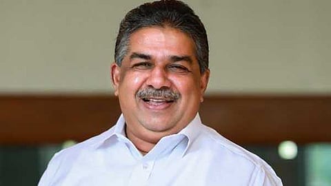 കുട്ടികളല്ലേ കൂട്ടുകൂടി കാണും വലിച്ചും കാണും, അതിത്ര വല്യ കാര്യമാണോ; പ്രതിഭ  എംഎൽഎയുടെ മകനെതിരെയുള്ള കഞ്ചാവ് കേസിൽ മന്ത്രി സജി ചെറിയാൻ