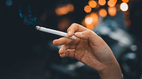 പുകവലി നിര്‍ത്താന്‍ ഇനി സ്മാര്‍ട്ട് വാച്ചോ? നിക്കോട്ടീന്‍ അഡിക്ടായവരെ സഹായിക്കാന്‍ കിടിലന്‍ കണ്ടുപിടിത്തം