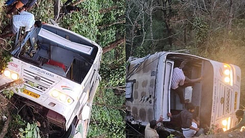 ഇടുക്കിയിൽ KSRTC ബസ് കൊക്കയിലേക്ക് മറിഞ്ഞു;  നാല് മരണം