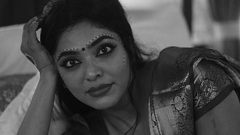 പ്രിയപ്പെട്ട സ്ത്രീകളെ നിങ്ങള്‍ക്ക് രസവും സുഖവും തോന്നുന്ന ഉടുപ്പിടുക : റിമ കല്ലിങ്കല്‍