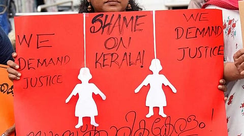 വാളയാര്‍ കേസ്: മൂത്ത പെണ്‍കുട്ടിയുടെ മരണത്തിന് ഇന്ന് എട്ട് വയസ്
