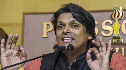 'ആണുങ്ങളെ കുടുക്കാൻ ഈ നാട്ടിൽ എളുപ്പമായി'; പുരുഷ കമ്മീഷൻ വേണമെന്ന ആവശ്യവുമായി രാഹുൽ ഈശ്വർ‌