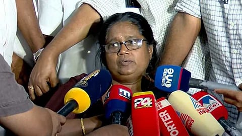 "നഗരമധ്യത്തിൽ വസ്ത്രാക്ഷേപം നടത്തി, കാല്‍ വെട്ടുമെന്ന് ഭീഷണിപ്പെടുത്തി"; സിപിഎമ്മിനെതിരെ കലാ രാജു