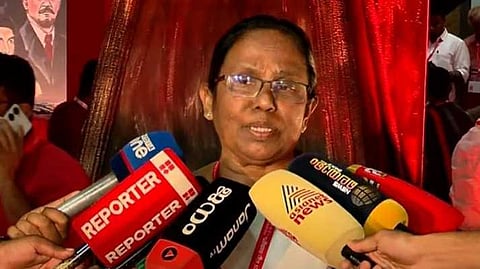 സിഎജി റിപ്പോര്‍ട്ട് കണ്ടിട്ടില്ല, ഉയർന്ന വിലയ്ക്ക് പിപിഇ കിറ്റ് വാങ്ങിയത് ക്ഷാമമുള്ളത് കൊണ്ട്: കെ. കെ. ശൈലജ