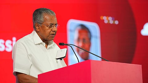 "ഭരണഘടനയ്ക്കും ജനാധിപത്യത്തിനും എതിരെ ഉയരുന്ന വെല്ലുവിളികളെ  പ്രതിരോധിക്കണം"; റിപ്പബ്ലിക്ക് ദിനാംശംസകൾ നേർന്ന് മുഖ്യമന്ത്രി
