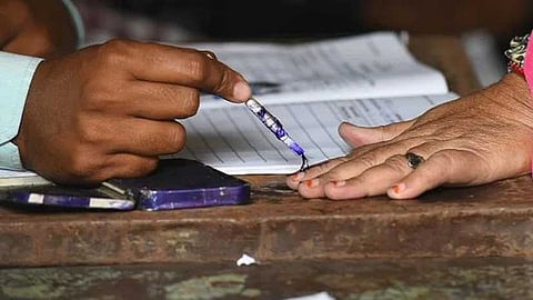 വോട്ടെടുപ്പ് മാറ്റിവച്ച മൂന്ന് വാർഡുകളിലെ തെരഞ്ഞെടുപ്പ് ജനുവരി 13ന്; വിജ്ഞാപനം നാളെ