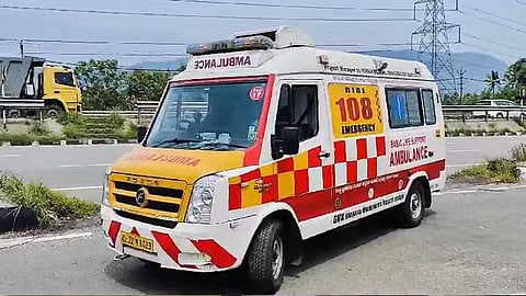 കൊല്ലം ശക്തികുളങ്ങരയിൽ നാല് പേർക്ക് വെട്ടേറ്റു