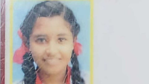 തലവേദനയെ തുടർന്ന് കിടന്നു, വിളിച്ചപ്പോൾ അനക്കമില്ല; വിദ്യാർഥിനി ക്ലാസ് മുറിയിൽ മരിച്ചു