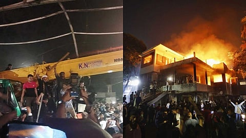 ബംഗ്ലാദേശിനെ പ്രക്ഷുബ്ധമാക്കി 'ബുള്‍ഡോസർ റാലി'; മുജിബുർ റഹ്മാന്റെ പ്രതിമകള്‍ തകർത്ത് പ്രതിഷേധക്കാർ