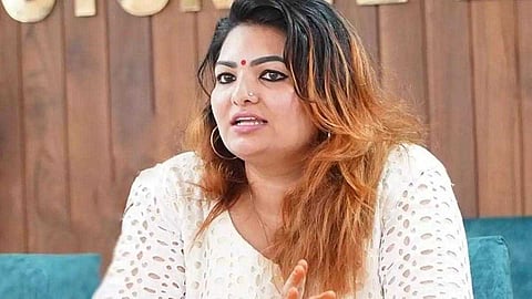 'എന്റെ സെറ്റിലെ ബീഫ് എനിക്ക് കിട്ടിയില്ല'; ഭക്ഷണത്തിന്റെ പേരില്‍ നേരിടേണ്ടി വന്ന വിവേചനത്തെ കുറിച്ച് സാന്ദ്രാ തോമസ്