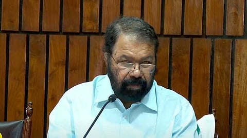 മിഹിറിന്‍റെ മരണം: പ്രവർത്തനാനുമതിക്കായി എന്‍ഒസി ഹാജരാക്കാതെ ഗ്ലോബല്‍ സ്കൂള്‍; കൂടുതല്‍ പരാതികള്‍ ലഭിച്ചതായി വി. ശിവന്‍കുട്ടി