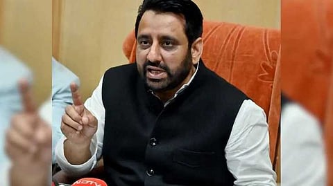 വഖഫ് കള്ളപ്പണം വെളുപ്പിക്കൽ കേസ്: എംഎൽഎ അമാനത്തുള്ള ഖാന് ഹൈക്കോടതി നോട്ടീസ്