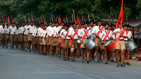 മഹാകുംഭമേള രാഷ്ട്രീയ പ്രചരണ വേദിയാക്കി ആർഎസ്എസ്; പ്രയാ​ഗ് രാജിൽ സംഘടിപ്പിച്ചത് പത്തോളം മഹാകൂട്ടായ്മകള്‍