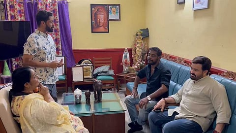 ഉമാ തോമസിനെ സന്ദർശിച്ച് വിവരങ്ങൾ ചോദിച്ചറിഞ്ഞ് മോഹൻലാൽ; കൂടെ ആൻ്റണി പെരുമ്പാവൂരും