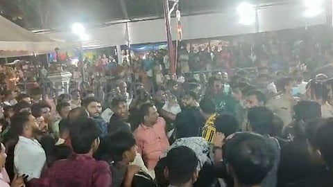 "കേരളം ഭരിക്കുന്നത് ഞങ്ങൾ"; തലശേരിയിൽ പൊലീസുകാരെ ആക്രമിച്ച സിപിഎം പ്രവർത്തകർക്കെതിരെ കേസ്