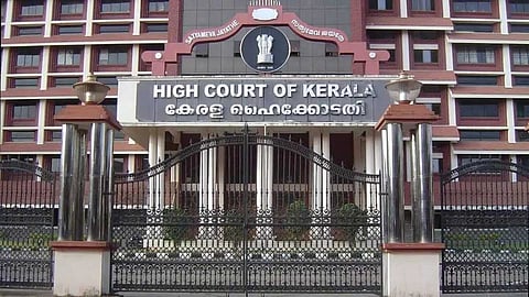ഹേമ കമ്മിറ്റി റിപ്പോർട്ട്: മൊഴി നൽകാൻ താൽപ്പര്യം ഇല്ലാത്തവരെ നിർബന്ധിക്കരുതെന്ന് ഹൈക്കോടതി