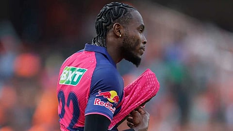 IPL 2025 |Too Expensive... വരവേറ്റത് ട്രാവിസ്; തിരിച്ചുവരവില്‍ അടിയേറ്റു തളര്‍ന്ന് ജോഫ്ര ആര്‍ച്ചര്‍