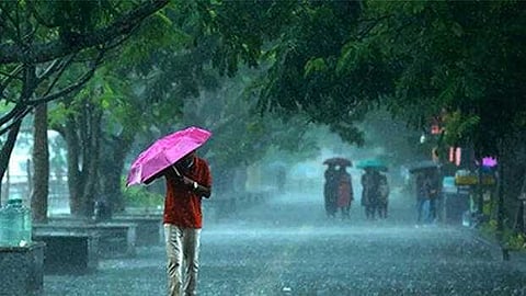 സംസ്ഥാനത്ത് ഇന്നും നാളെയും ഇടിമിന്നലോട് കൂടിയ മഴയ്ക്ക് സാധ്യത,  40 കി.മീ. വരെ വേഗത്തില്‍ ശക്തമായ കാറ്റ് വീശിയേക്കും, ജാഗ്രതാ നിർദേശം