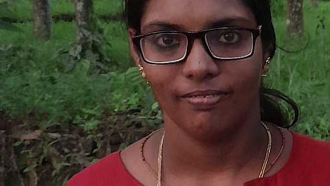 കോട്ടയത്ത് 9 മാസം ഗർഭിണിയായ യുവതി ജീവനൊടുക്കി; ദുരൂഹത ആരോപിച്ച് മാതാപിതാക്കൾ