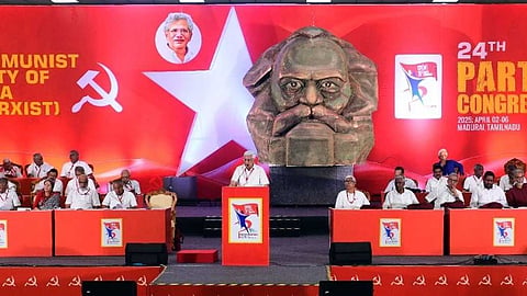 പ്രായപരിധി ചട്ടത്തെ തുടർന്ന് ഒഴിവാകുന്നവരോട് അവഗണന അരുത്; സിപിഐഎം സംഘടനാ റിപ്പോർട്ട്