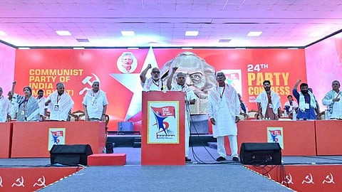 കേരളത്തിലെ ഇടത് സര്‍ക്കാരിനെ സംരക്ഷിക്കണം, ജാതി സെന്‍സസ് നടപ്പാക്കണം, പലസ്തീന് ഐക്യദാര്‍ഢ്യം; ആറ് പ്രമേയങ്ങള്‍ പാസാക്കി സിപിഐഎം