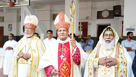 കോഴിക്കോട് ലത്തീൻ രൂപത ഇനി അതിരൂപത; ഡോ. വർഗീസ് ചക്കാലക്കൽ പ്രഥമ ആർച്ച് ബിഷപ്പ്