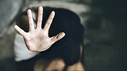 കോഴിക്കോട് പതിനഞ്ചുകാരിയെ ലൈംഗിക പീഡനത്തിനിരയാക്കി; പീഡിപ്പിച്ചത് 13, 14 വയസുള്ള വിദ്യാർഥികൾ