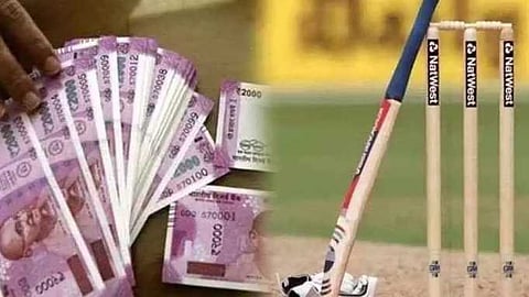 IPL വാതുവെയ്പ്പ്: മുഖ്യസൂത്രധാരനുൾപ്പെടെ 6 പേർ അറസ്റ്റിൽ; പ്രതികളില്‍ നിന്ന് 30 ലക്ഷം രൂപയും പത്ത് മൊബൈല്‍ ഫോണുകളും ലാപ്‌ടോപ്പുകളും പിടികൂടി