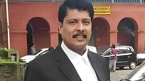 അഭിഭാഷകന്‍ പി.ജി. മനുവിന്റെ മരണം; പീഡനാരോപണം ഉന്നയിച്ച യുവതിയുടെ ഭര്‍ത്താവ് കസ്റ്റഡിയില്‍
