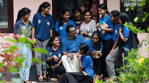 ലഹരിവിരുദ്ധ സന്ദേശവുമായി കുട്ടിക്കൂട്ടം ഇറങ്ങി; ആതിഥ്യമരുളി കാട്ടാക്കട  നിവാസികൾ